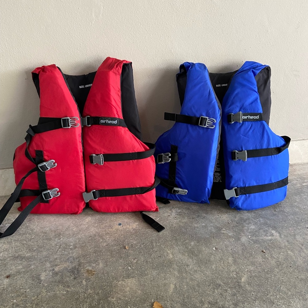 2 Airhead Life Vest